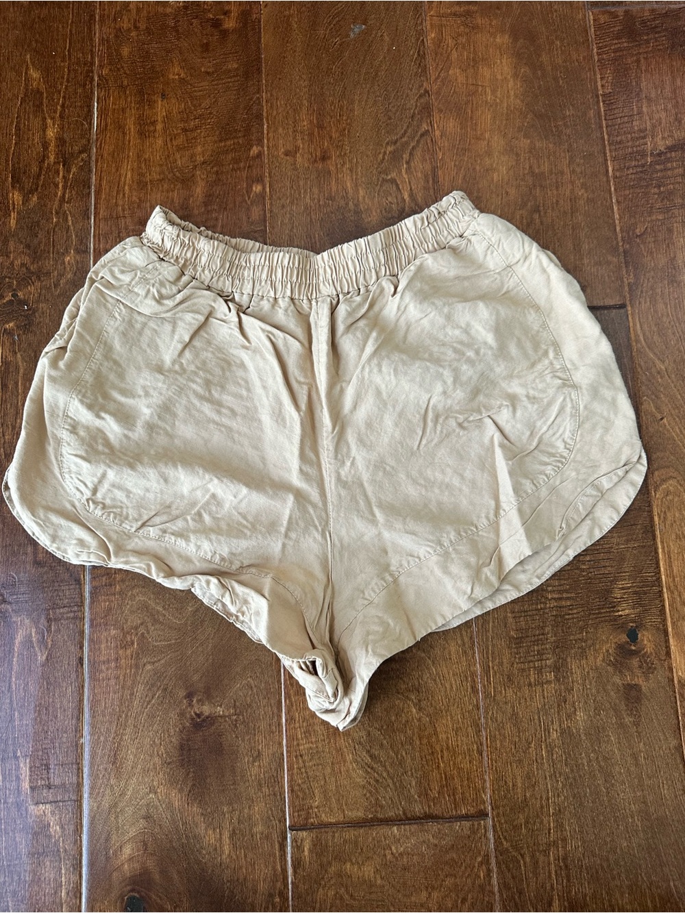 Haight Women's Light Beige Linen Shorts with Elastic Waist